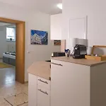 Bohnapartments Elisa - Wohlfuehlapartment Mit 2 Parkplaetzen Und 3 Schlafzimmern - Wlan - Vollausstattung Erfurt