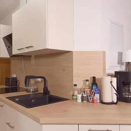 Bohnapartments Elisa: Cozy 3-bedroom With Free Parking Erfurt