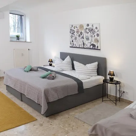 Bohnapartments Elisa - Wohlfuehlapartment Mit 2 Parkplaetzen Und 3 Schlafzimmern - Wlan - Vollausstattung * Erfurt