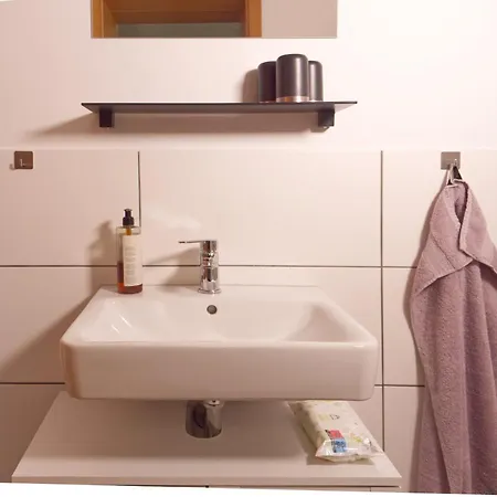 Bohnapartments Elisa: Cozy 3-bedroom With Free Parking *