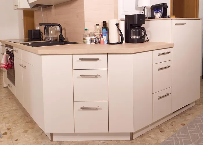 Appartamento Bohnapartments Elisa - Wohlfuehlapartment Mit 2 Parkplaetzen Und 3 Schlafzimmern - Wlan - Vollausstattung Erfurt