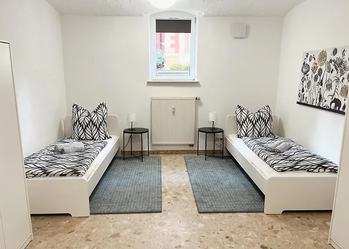 Appartamento Bohnapartments Elisa - Wohlfuehlapartment Mit 2 Parkplaetzen Und 3 Schlafzimmern - Wlan - Vollausstattung Erfurt