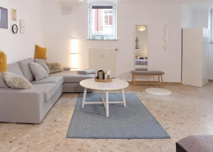 Appartamento Bohnapartments Elisa - Wohlfuehlapartment Mit 2 Parkplaetzen Und 3 Schlafzimmern - Wlan - Vollausstattung Erfurt