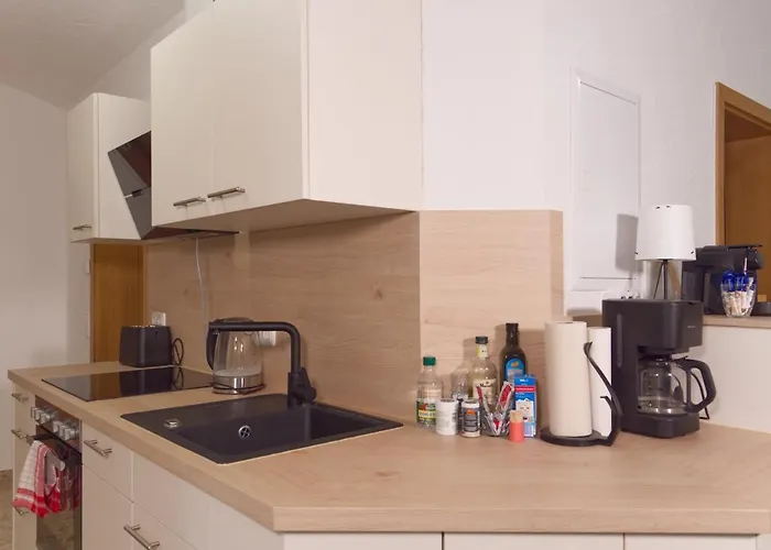 Bohnapartments Elisa - Wohlfuehlapartment Mit 2 Parkplaetzen Und 3 Schlafzimmern - Wlan - Vollausstattung Erfurt